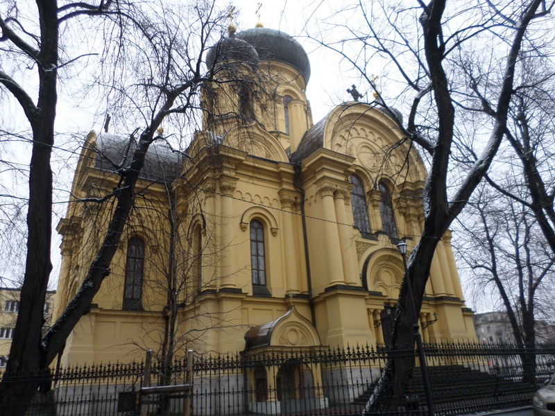 Кафедральный собор в честь равноапостольной Марии Магдалины в Варшаве - главный православный храм Польши