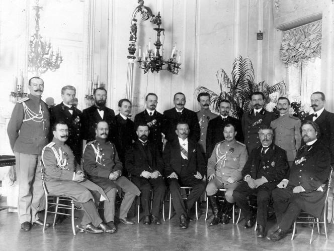Групповое фото сотрудников Петербургского охранного отделения. 1905.