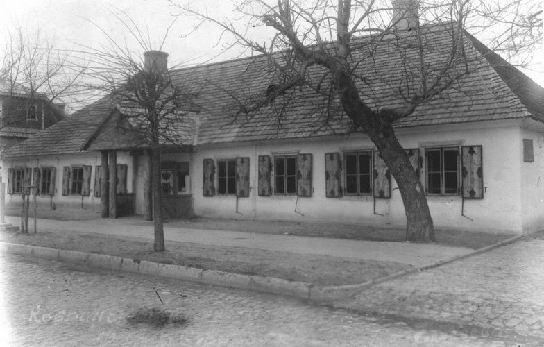 Дом А.В.Суворова в Кобрине. Фото 1945 г.