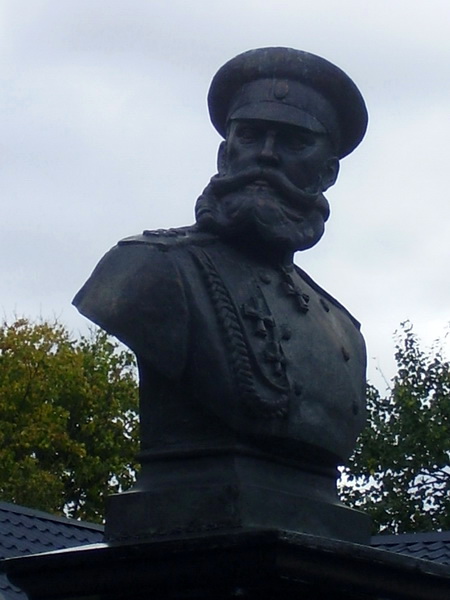 Памятник Скобелеву в Заборово 