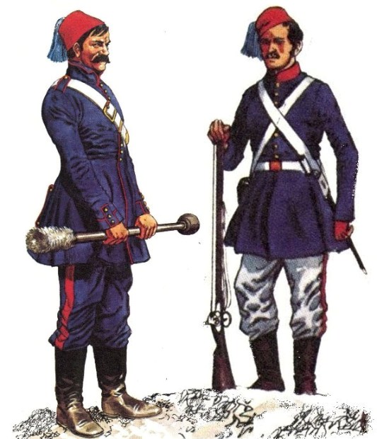 Турецкие солдаты регулярной армии: слева - артиллерист, справа - пехотинец 