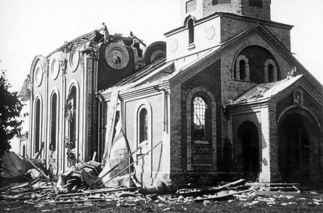 Разрушенная церковь в Крылове. 1938. Акция разрушения православных церквей на Холмщине и Южном Подляшье