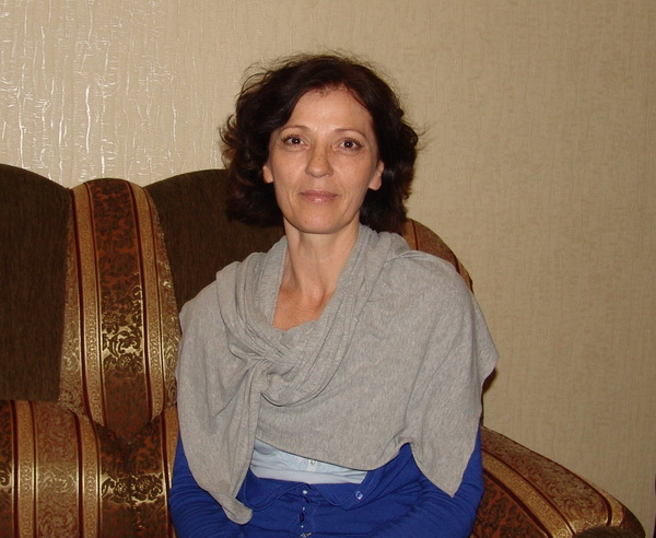Смиляна Паунович, дипломированный политолог