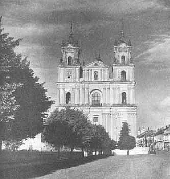Костел Св. Франциска Ксаверия в Гродно на старой фотографии.
